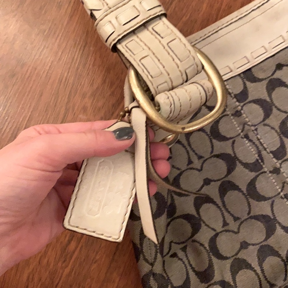 Coach Bag - Picture 5 of 10